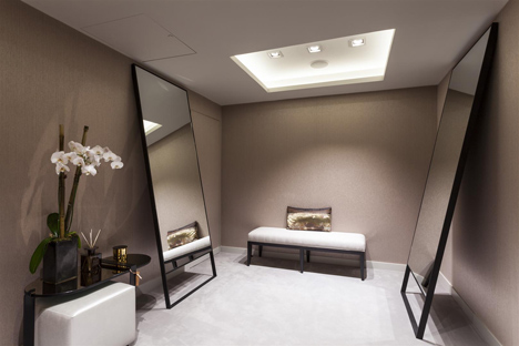 On Motcomb boutique by Flower Michelin Limited