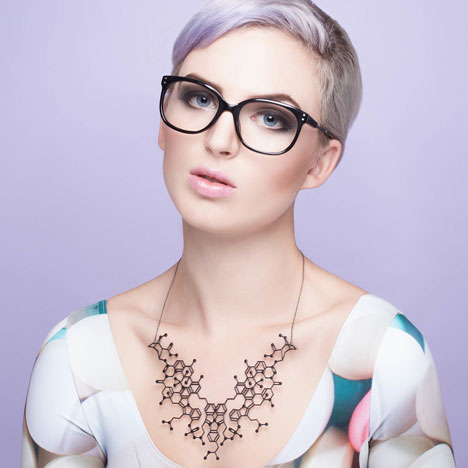 Overdose necklace_Designer Drugs By Aroha Silhouettes_dezeen_Designer Drugs By Aroha Silhouettes_dezeen_13