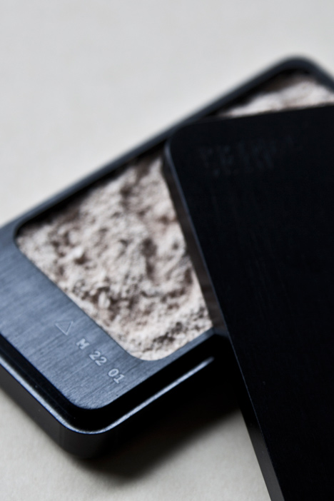 Primal Skin by Annemiek van der Beek_dezeen_5