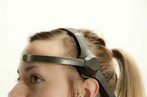 Reality Mediators wearable technology by Ling Tan