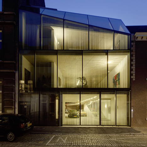 Wiel Arets completes a glazed house for a vintage car collector