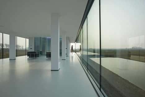 Villa Kogelhof by Paul de Ruiter Architects