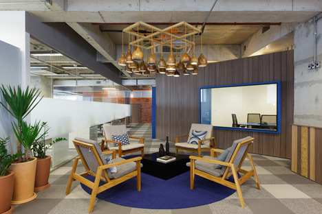 Walmart.com office in Brazil by Estudio Guto Requena
