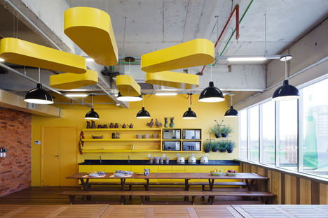 Walmart.com office in Brazil by Estudio Guto Requena