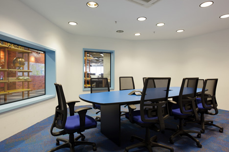 Walmart.com office in Brazil by Estudio Guto Requena