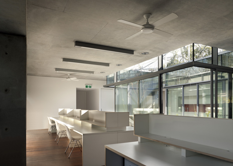 Waterloo Youth Family and Community Centre by Collins and Turner_dezeen_14