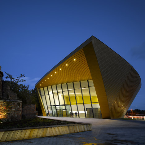 Firstsite-by-Rafael-Viñoly-Architects_01