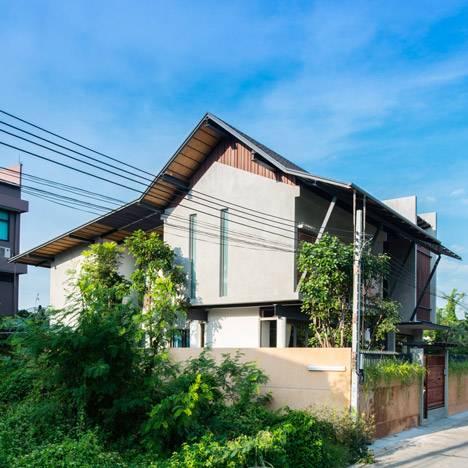 Baan Yo Yen courtyard house in Thailand by TACHA_Design