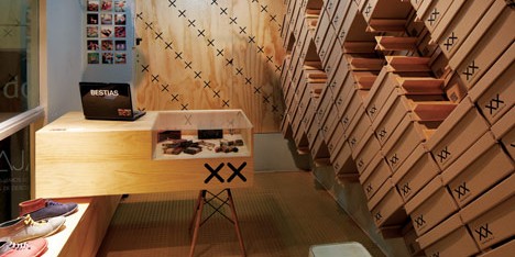 Bestias XX shop interior by Move Architects