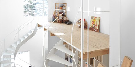 Jun Igarashi’s Case house comes with two twisting staircases