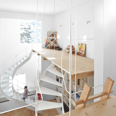 Jun Igarashi’s Case house comes with two twisting staircases