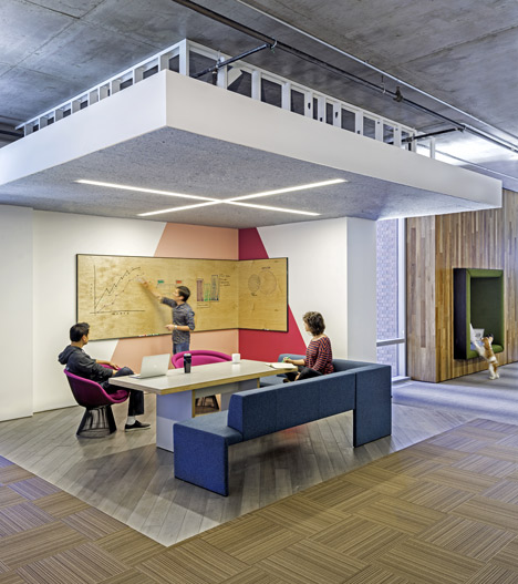 Cisco offices by Studio O+A features wooden meeting pavilions