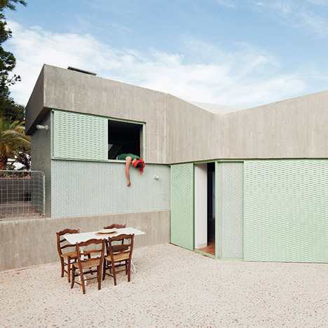 Concrete house by Langarita-Navarro photographed as a crime scene