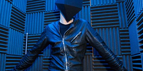 Gareth Pugh and Inition Monolith virtual reality installation at Selfridges