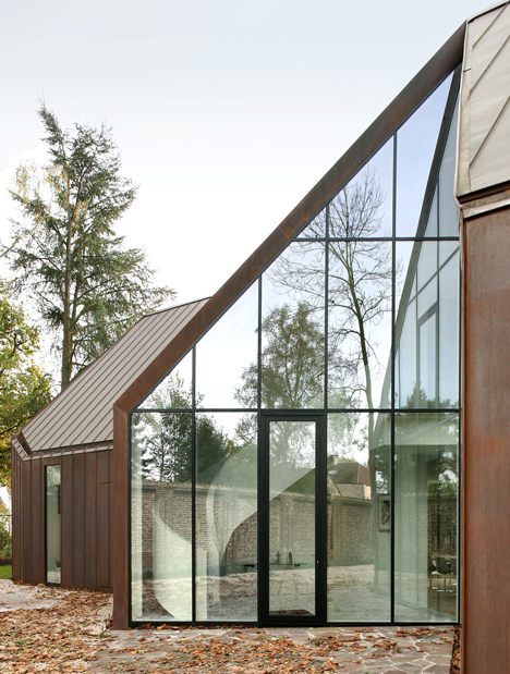 Copper-clad house by Graux & Baeyens will change colour over time