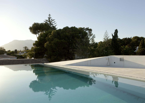 Jellyfish House by Wiel Arets