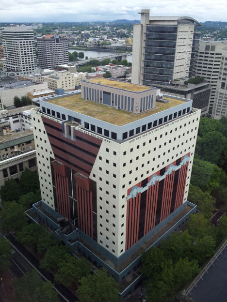 Michael Graves' Portland Building faces threat of demolition