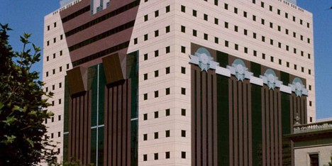 Michael Graves' Portland Building faces threat of demolition