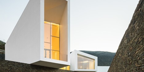 Rowing High Performance Centre in Pocinho by Alvaro Fernandes Andrade