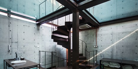 Vertical Glass House by Atelier FCJZ