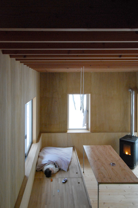 Villa in Hakuba by Naka Studio