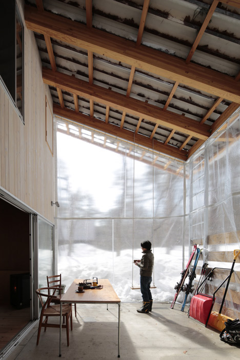 Villa in Hakuba by Naka Studio
