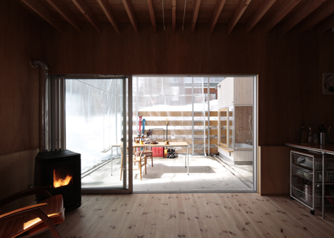 Villa in Hakuba by Naka Studio