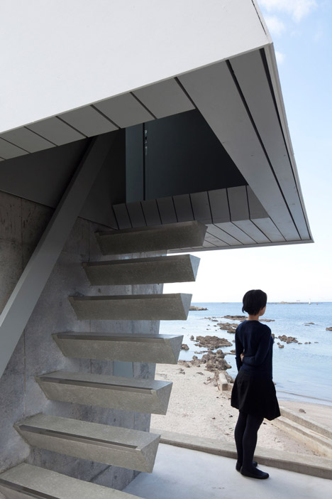 Window House by Yasutaka Yoshimura Architects