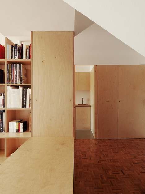 Apartment in Coimbra by João Branco