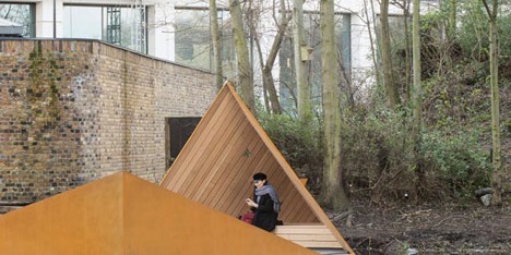 AOR’s floating Viewpoint offers glimpses of London’s canal-side wildlife