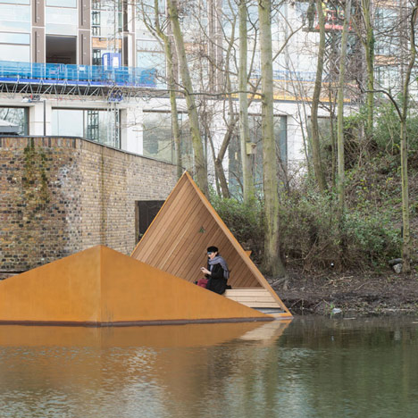 AOR’s floating Viewpoint offers glimpses of London’s canal-side wildlife