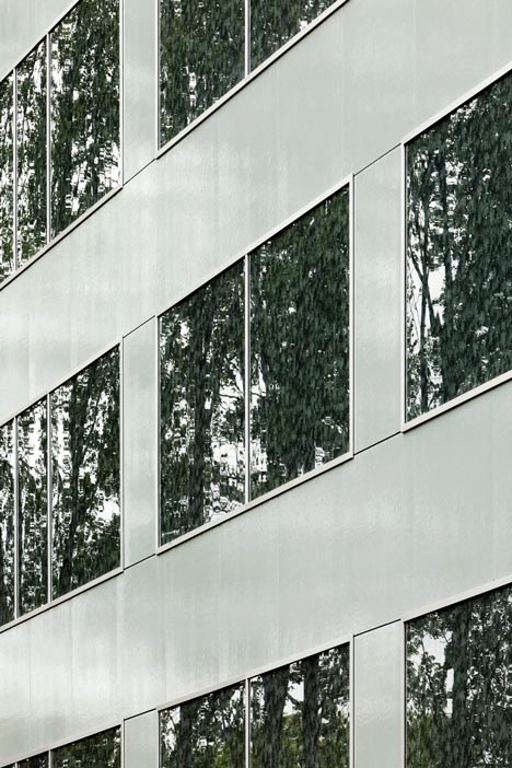 Wiel Arets completes college campus in Rotterdam's Hoogvliet district