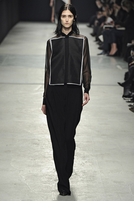 Outlined silk layers cover dresses by Christopher Kane