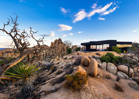 Oller & Pejic's Desert House designed to look "like a shadow"