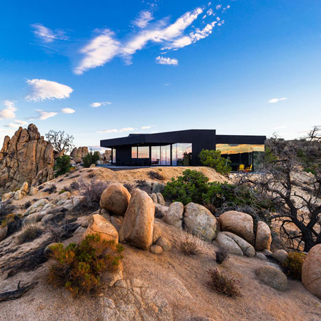 Oller & Pejic's Desert House designed to look "like a shadow"