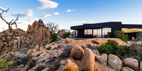 Oller & Pejic's Desert House designed to look "like a shadow"