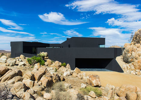 Oller & Pejic's Desert House designed to look "like a shadow"