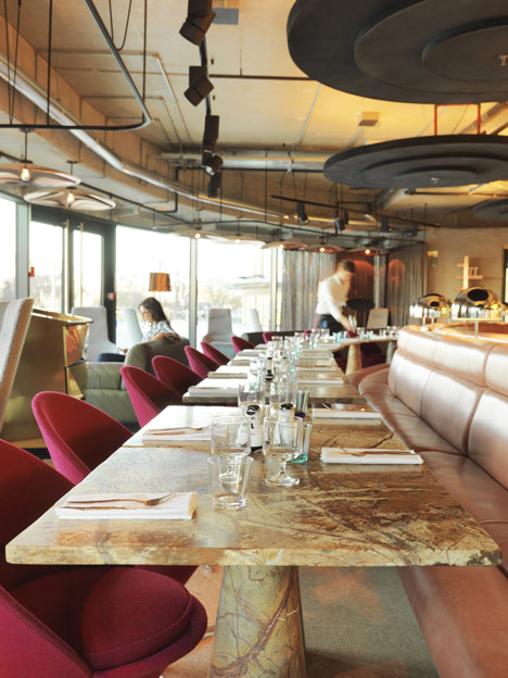 Tom Dixon completes Éclectic restaurant in Paris