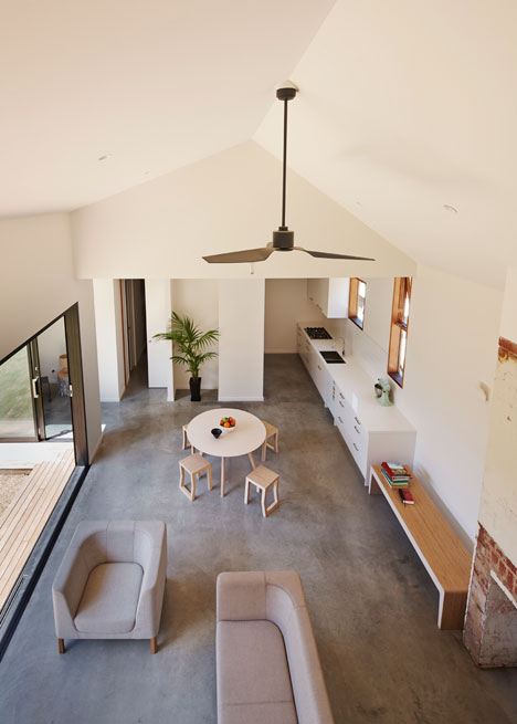 Engawa House in Melbourne by BLOXAS adopts a traditional Japanese veranda