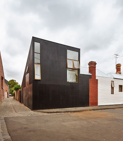 Engawa House in Melbourne by BLOXAS adopts a traditional Japanese veranda