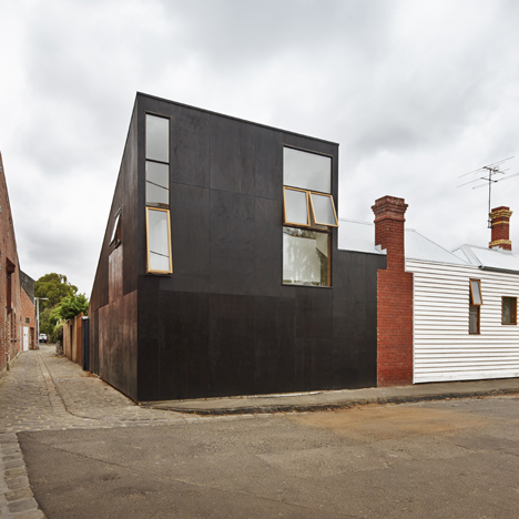 Engawa House in Melbourne by BLOXAS adopts a traditional Japanese veranda