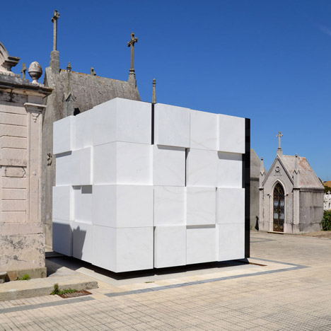 Family grave house by Armazenar Ideias Arquitectos