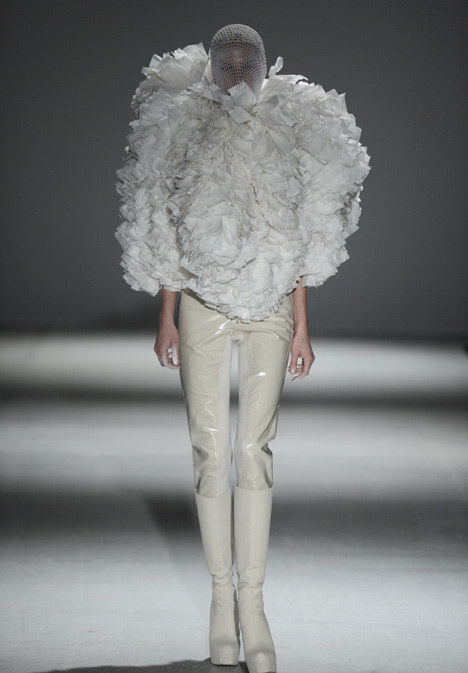 Gareth Pugh dresses models like abominable snowmen and wind-up toys