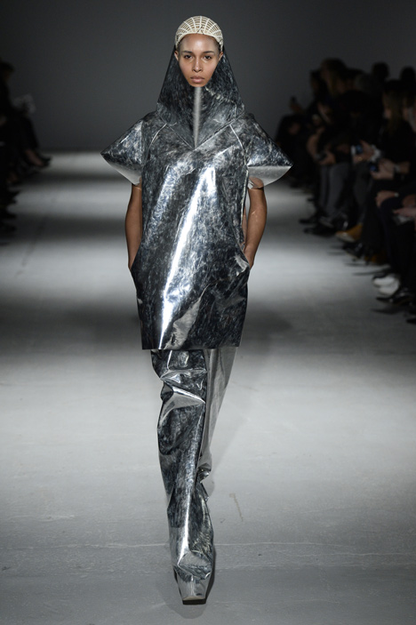 Gareth Pugh dresses models like abominable snowmen and wind-up toys