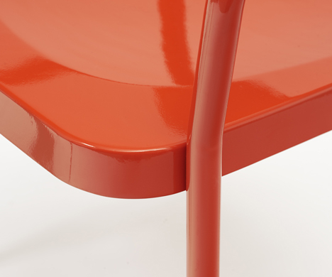 Samuel Wilkinson designs Grace collection of aluminium furniture
