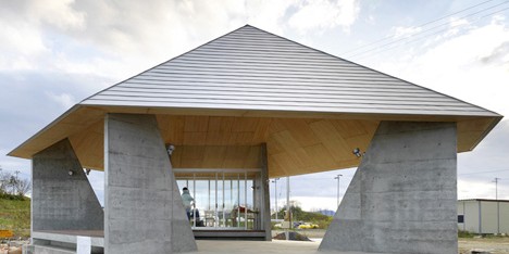 Yang Zhao completes fishermen’s pavilion for Toyo Ito’s post-tsunami reconstruction project