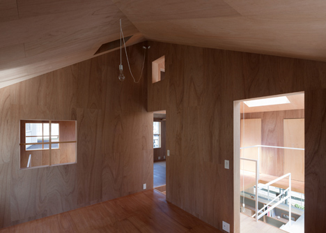 House in Kawanishi by Tato Architects based on Australia's "Queenslander" dwellings