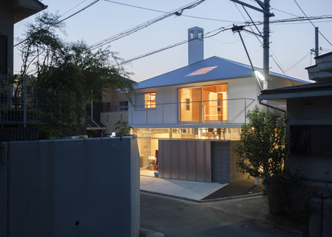 House in Kawanishi by Tato Architects based on Australia's "Queenslander" dwellings