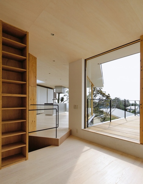 Krampon house by Shogo Aratani climbs over a rocky site