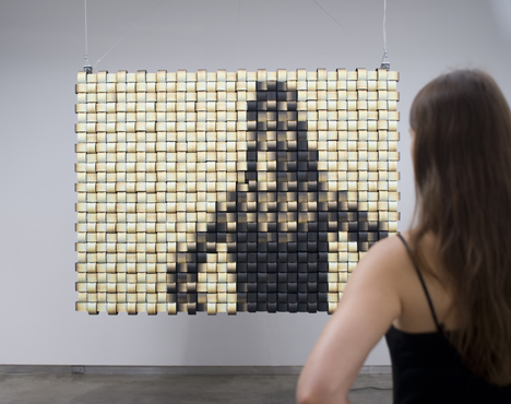 Mechanical Mirrors By Daniel Rozin_Weave Mirror_dezeen_2